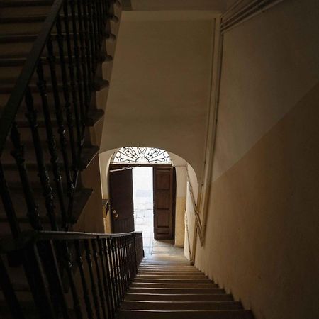 B&B Longobardi Трани Екстериор снимка