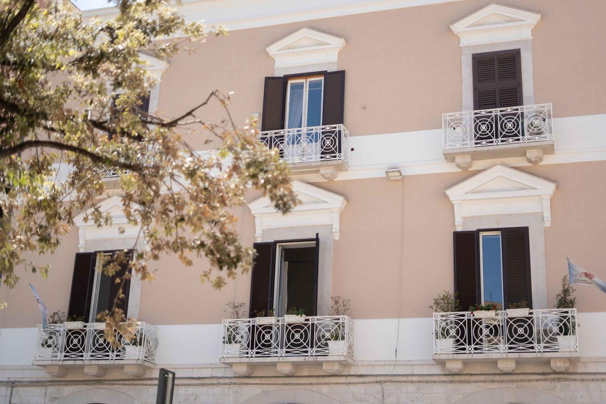 B&B Longobardi Трани Екстериор снимка