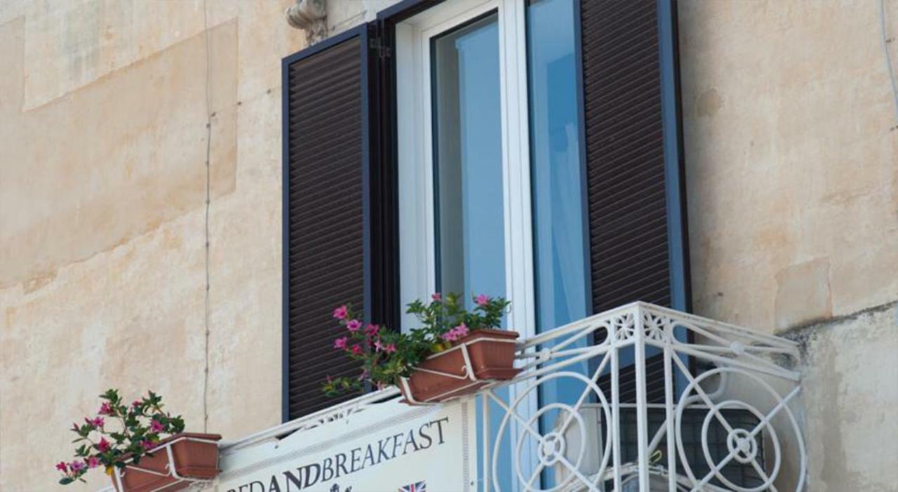 B&B Longobardi Трани Екстериор снимка