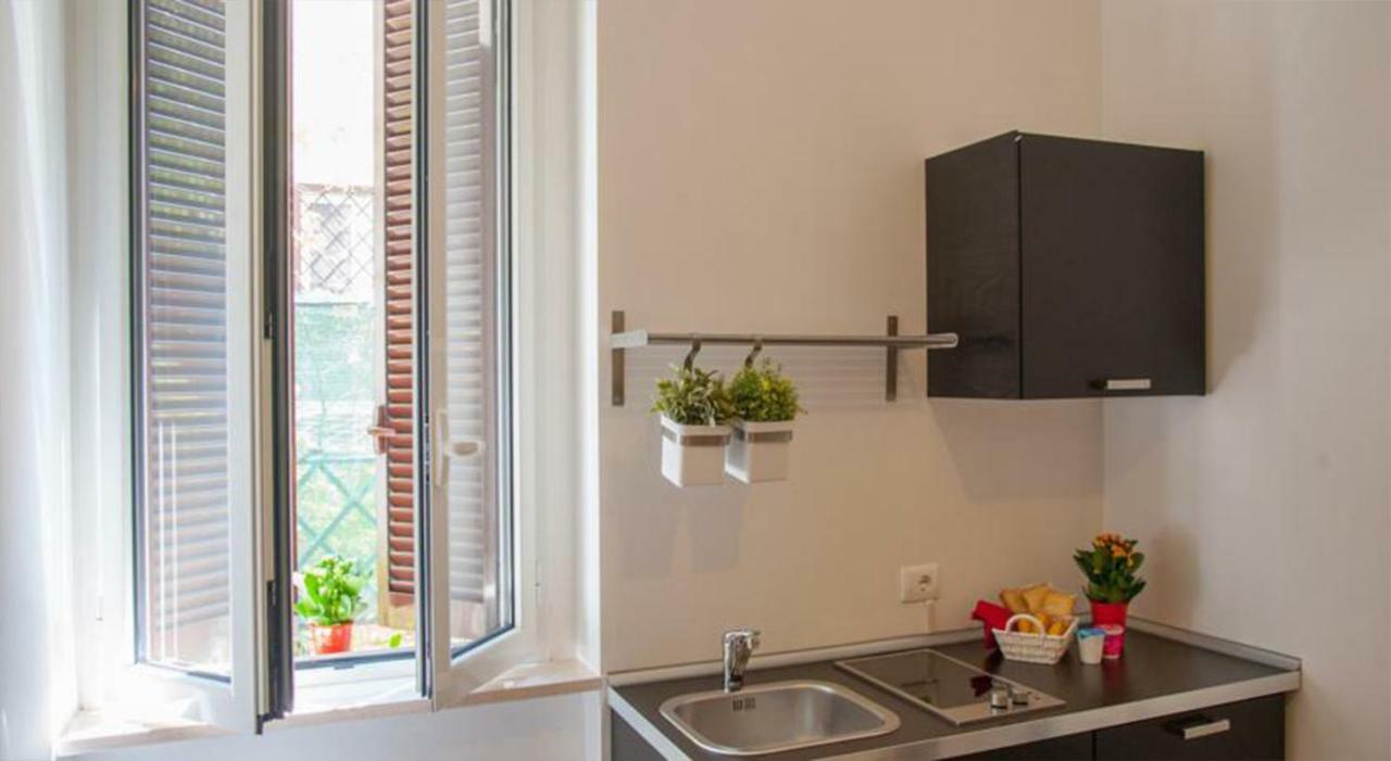 B&B Longobardi Трани Екстериор снимка